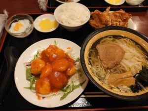 台湾料理店って昭和の匂いが漂っていて癒しを求めて行きたくなるんですよ。　