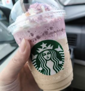 スタバの「ロイヤルアールグレイブーケフラペチーノ」を飲みました。【スターバックス】【2025】
