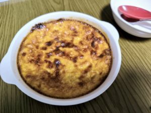 久々に焼きプリン作った。久々のくせに感覚分量だよ。